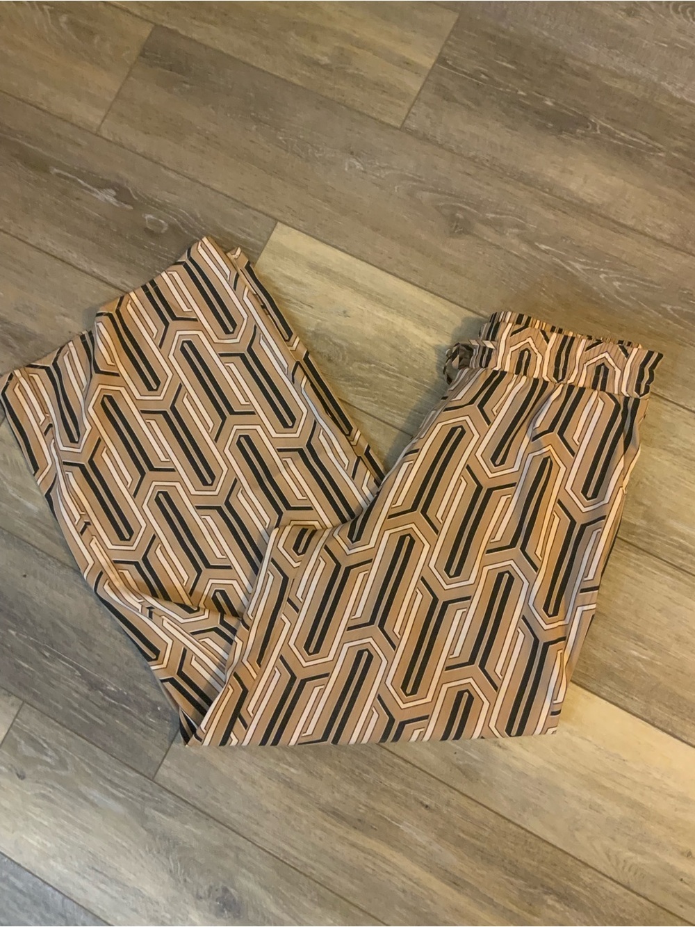 Express Men's Geometric Print Joggers - Beige, Black & Brown